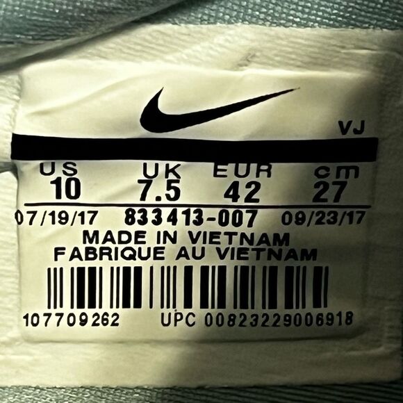 Nike Women’s Free TR 6 Grey Running Shies Sneakers - Size 10 - Picture 8 of 8